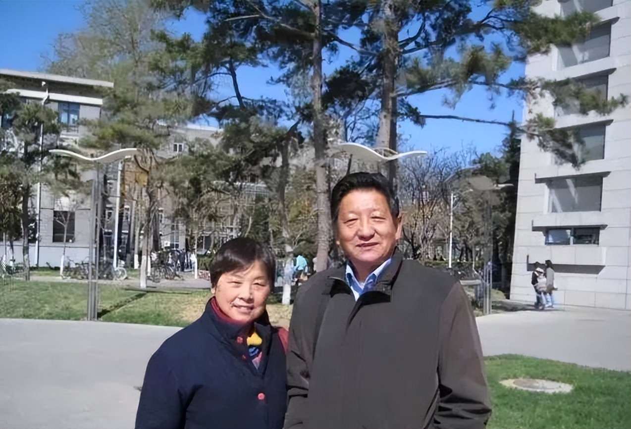 60岁老人生意失败离家24年,60岁以上老人生意失败怎么办