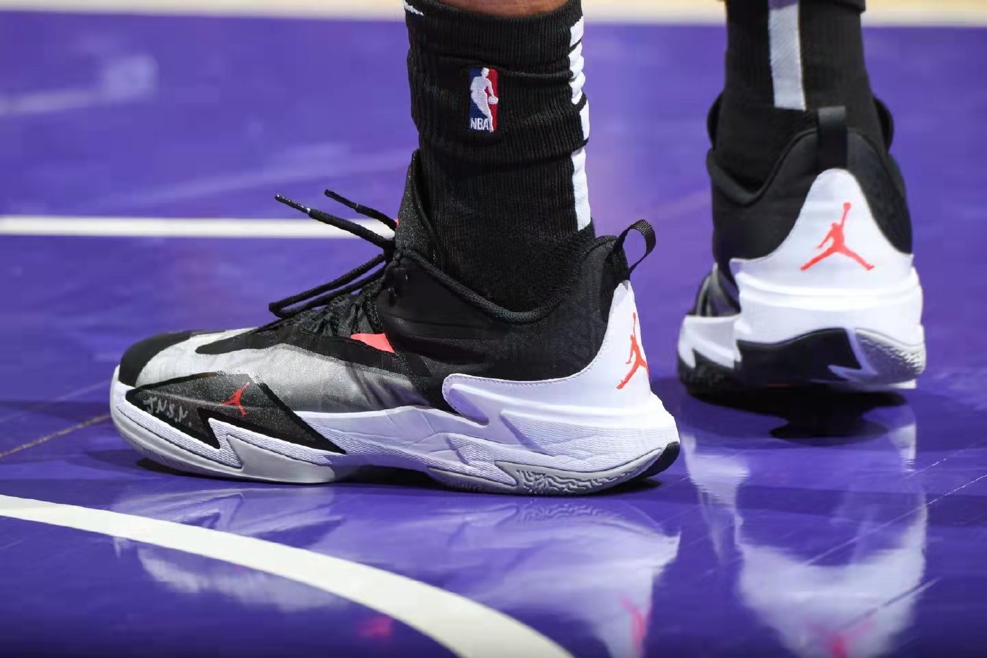 球鞋上脚集锦：0与1的美妙邂逅...