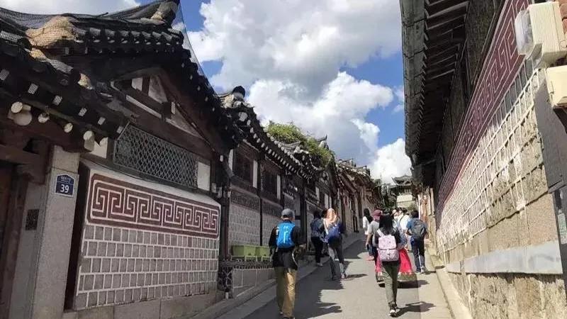 日本给中国游客挂红牌是真的吗,日本给中国游客挂红牌后续