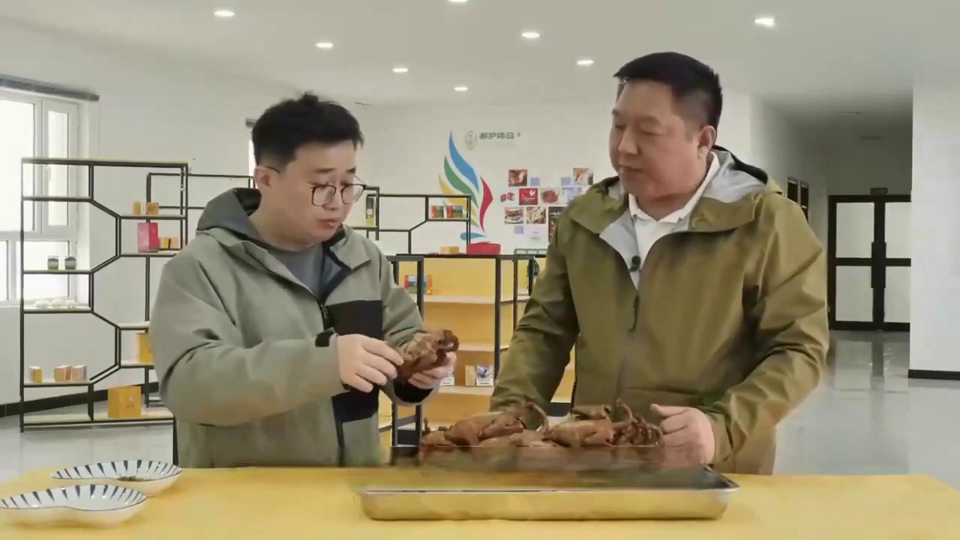 小伙养殖鸽子年赚上亿,男子创业养殖鸽子