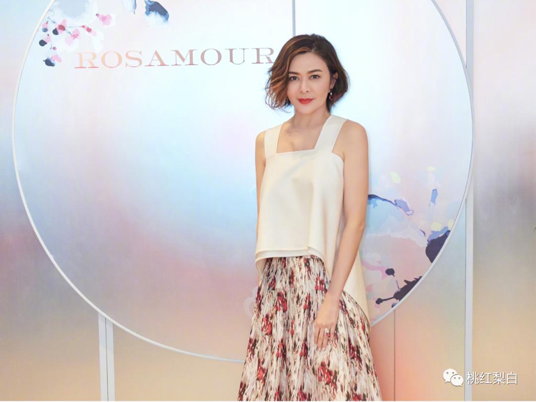 59岁关之琳豪宅内景曝光,香江第一美女关之琳年轻时颜值