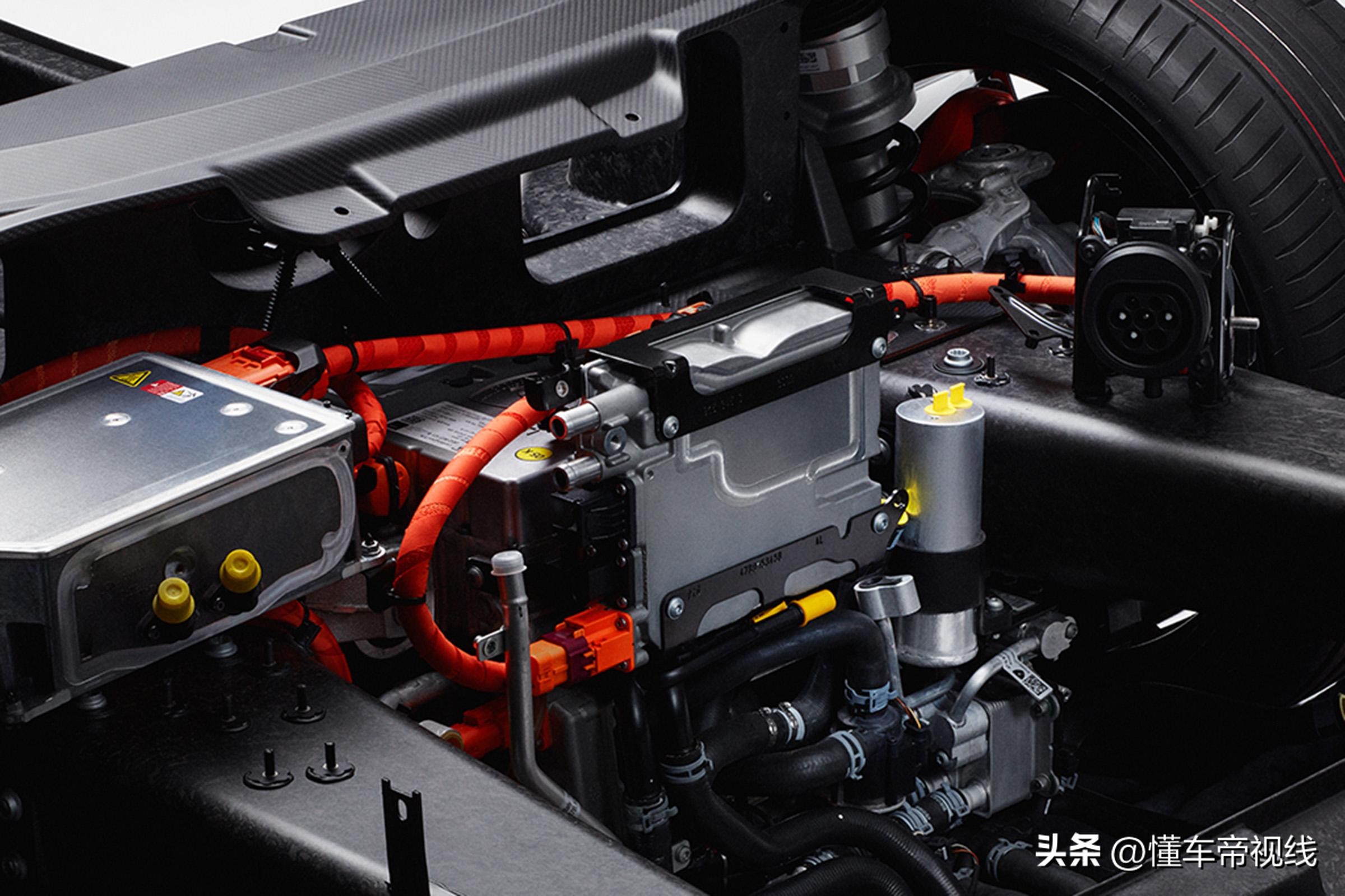 新款兰博基尼aventador实拍,新款兰博基尼aventador谍照