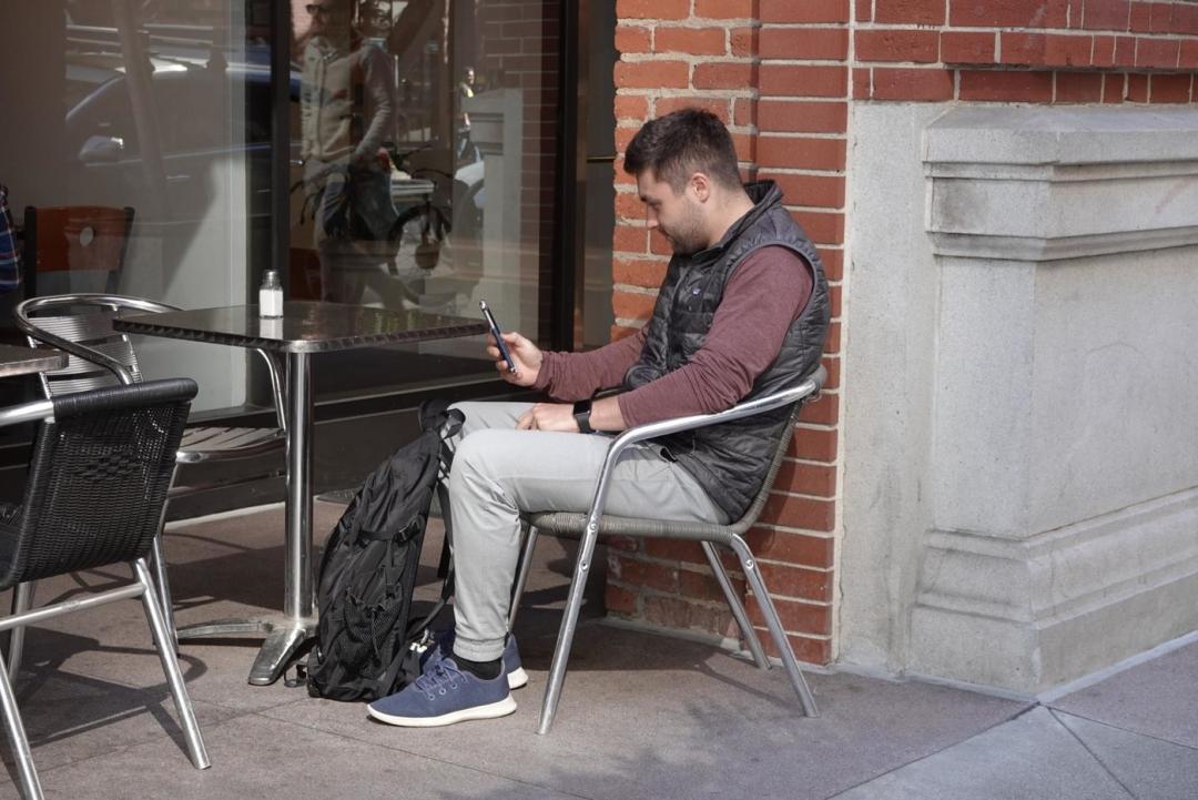 库克穿杰尼亚逛北京三里屯,库克穿杰尼亚鞋