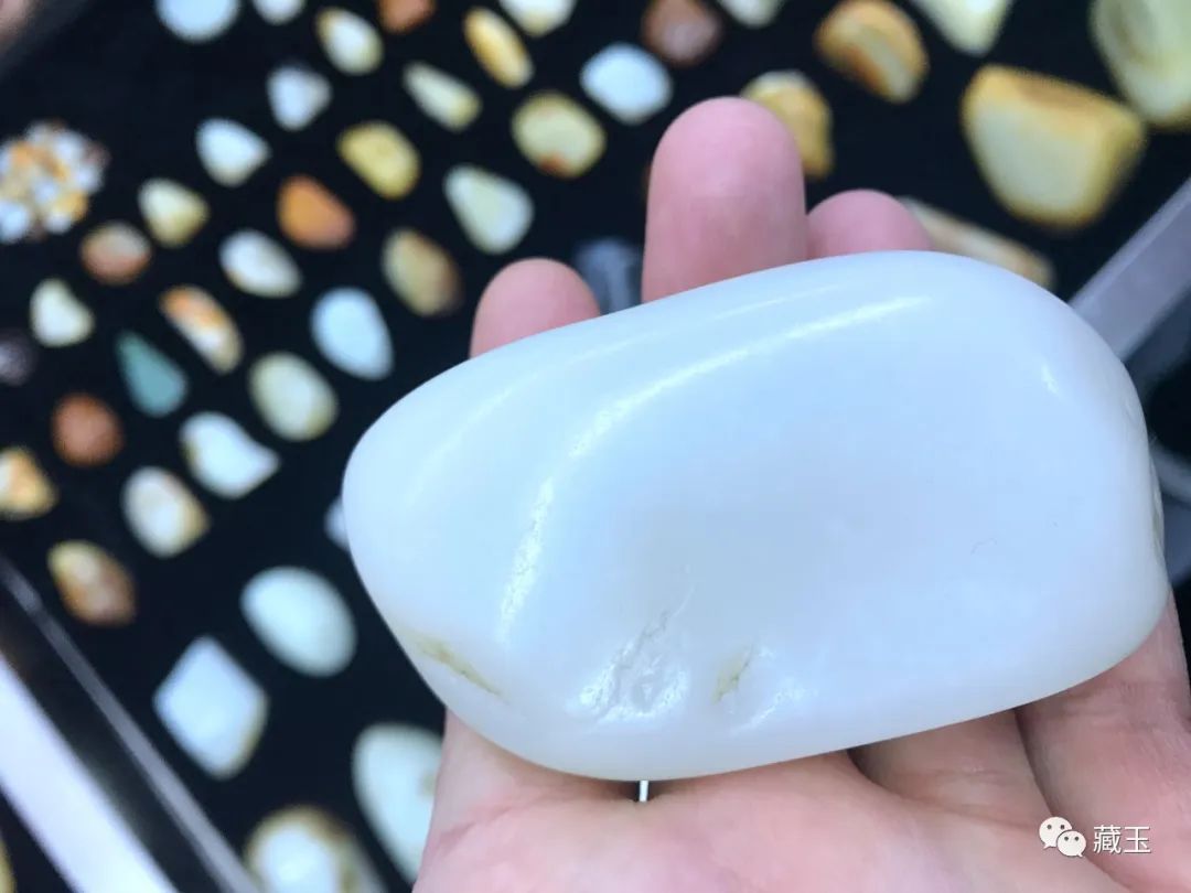 花30万买石头,花30万买个石头