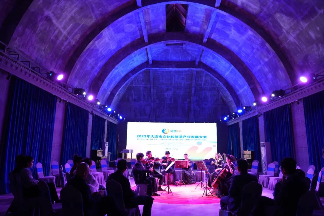 大连旅行怎么玩？这两个特色街区，仿佛出了国，太适合闲逛了！