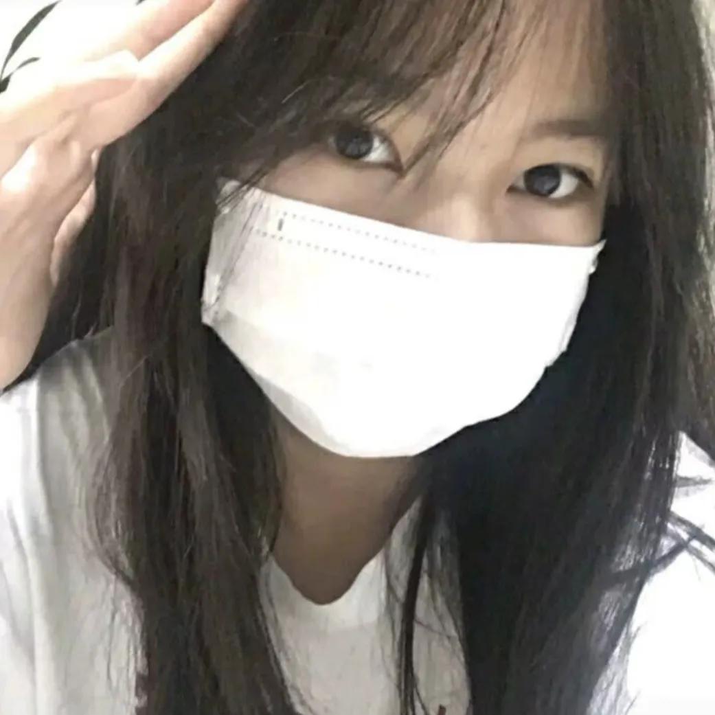 女头高级感真人戴口罩,口罩鲜花女头