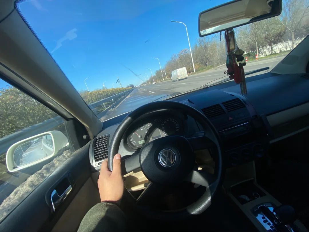 老款大众polo拆解内饰全过程,旧polo翻新视频