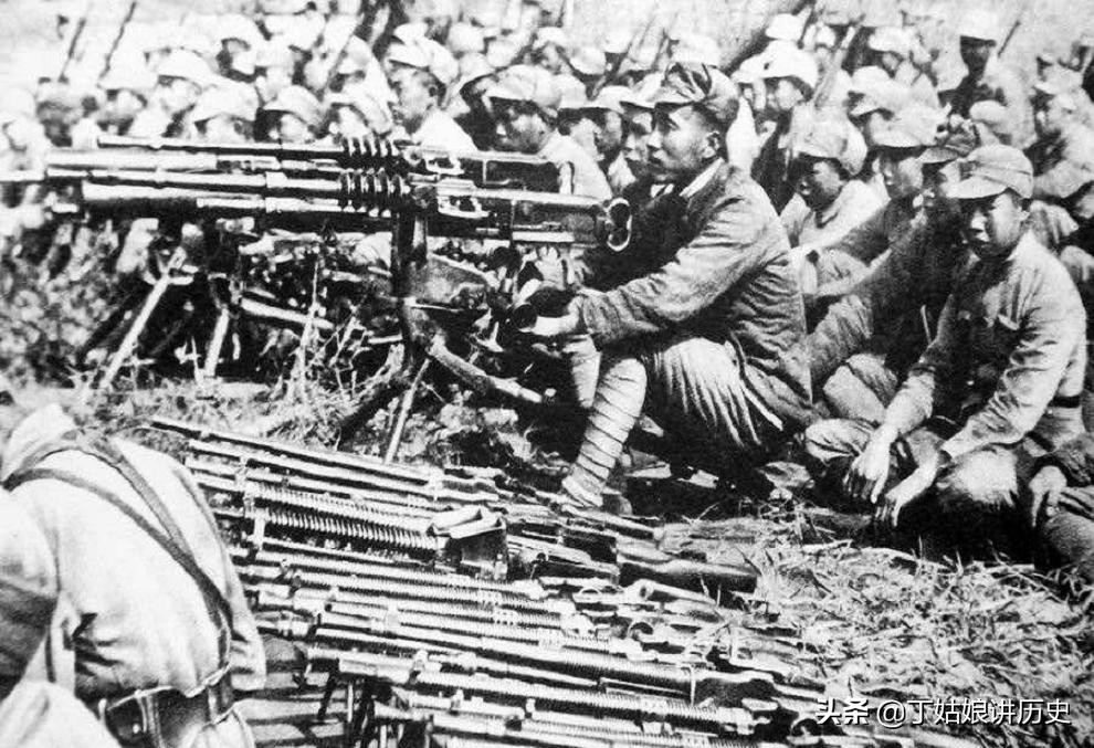 团长带着队伍来到鬼子炮兵营,团长带突击队偷袭日本鬼子