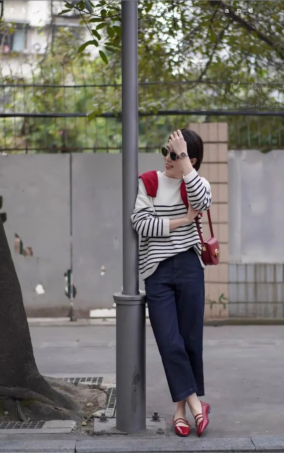 夏天穿裙子还是少穿运动鞋，今年流行这几双鞋子，舒适显气质