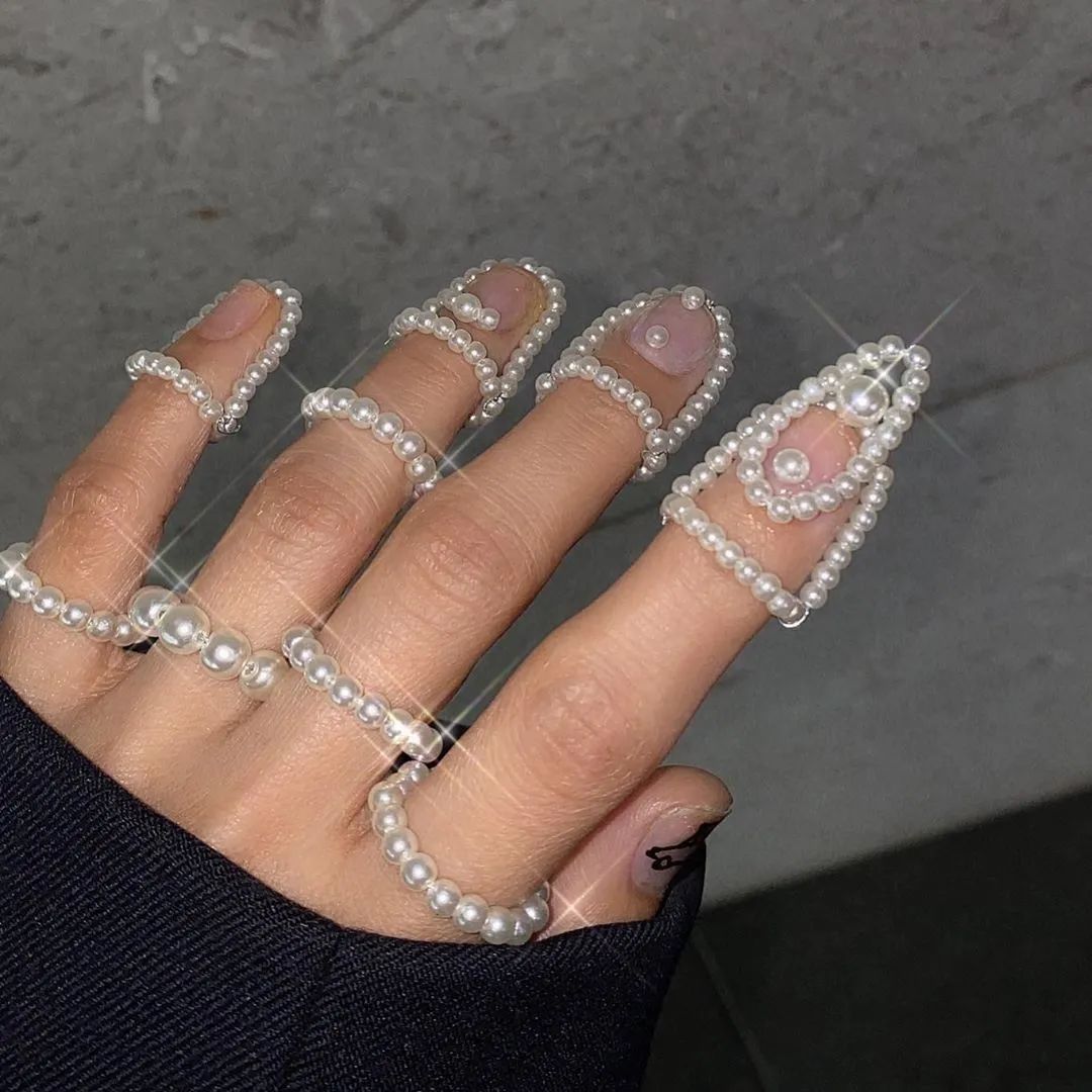 关于blackpink美甲,blackpink日常美甲