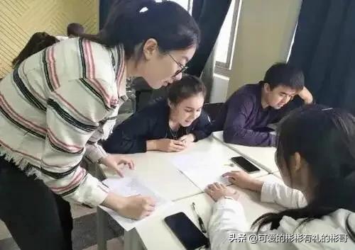 教育学专业学什么就业前景好,教育学这个专业想当老师可以吗