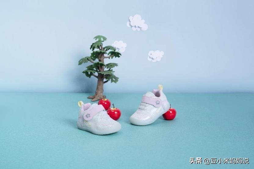 宝宝的学步鞋的教程,宝宝的学步鞋怎么做啊