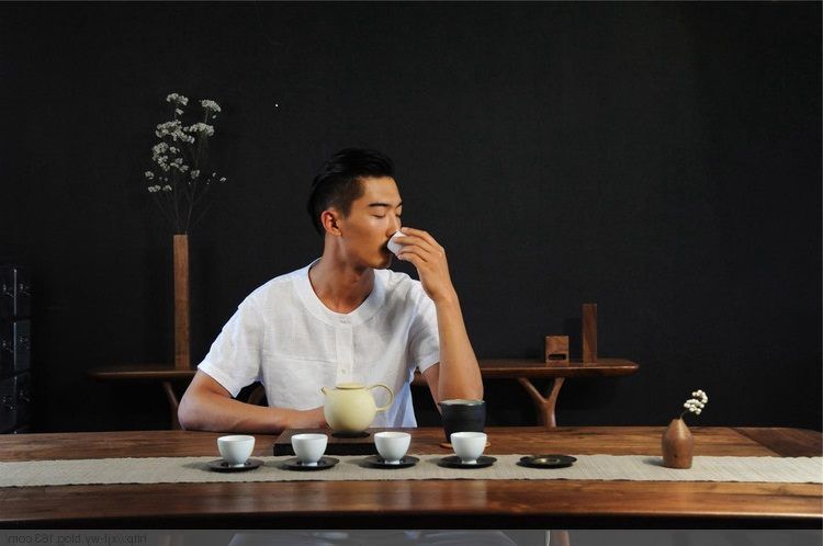 成语大全四字成语披星戴月,成语披坚什么锐