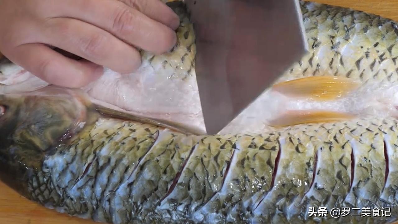 自己用锅怎么做烤鱼才好吃,在家用锅怎么做烤鱼简单又好吃