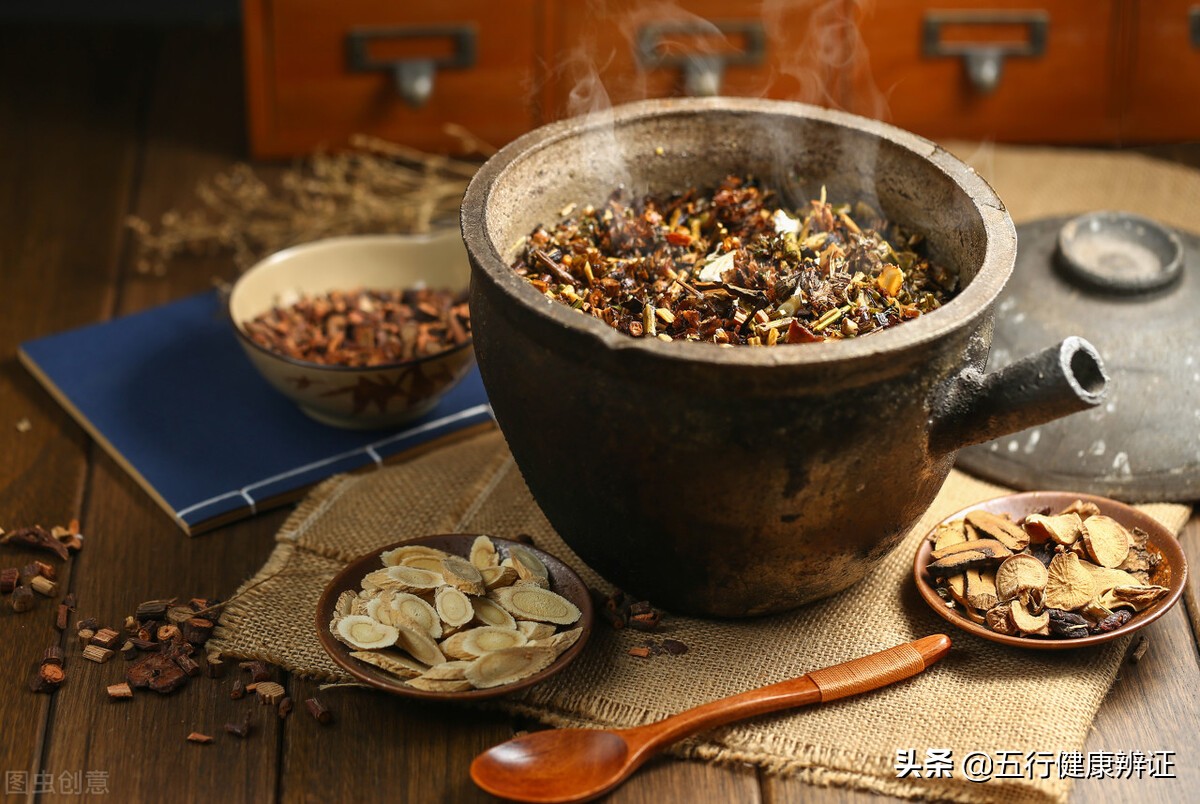 脑袋迷糊吐血压不高怎么回事,脑袋昏昏沉沉是高血压吗