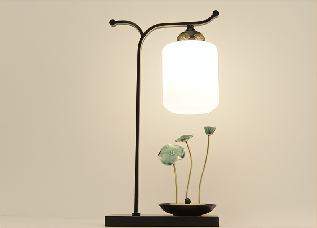 简约经典的家具选择兼具视觉美感,原木新中式极简轻奢风格家具