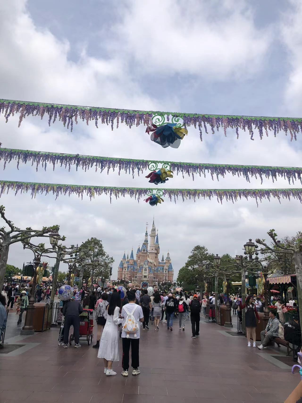 上海迪士尼乐园游玩攻略项目,上海迪士尼乐园游玩攻略和费用