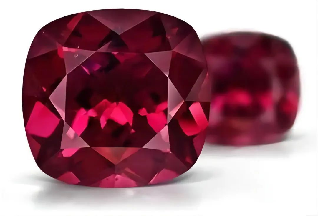 高端宝石级的石榴石,石榴石明星