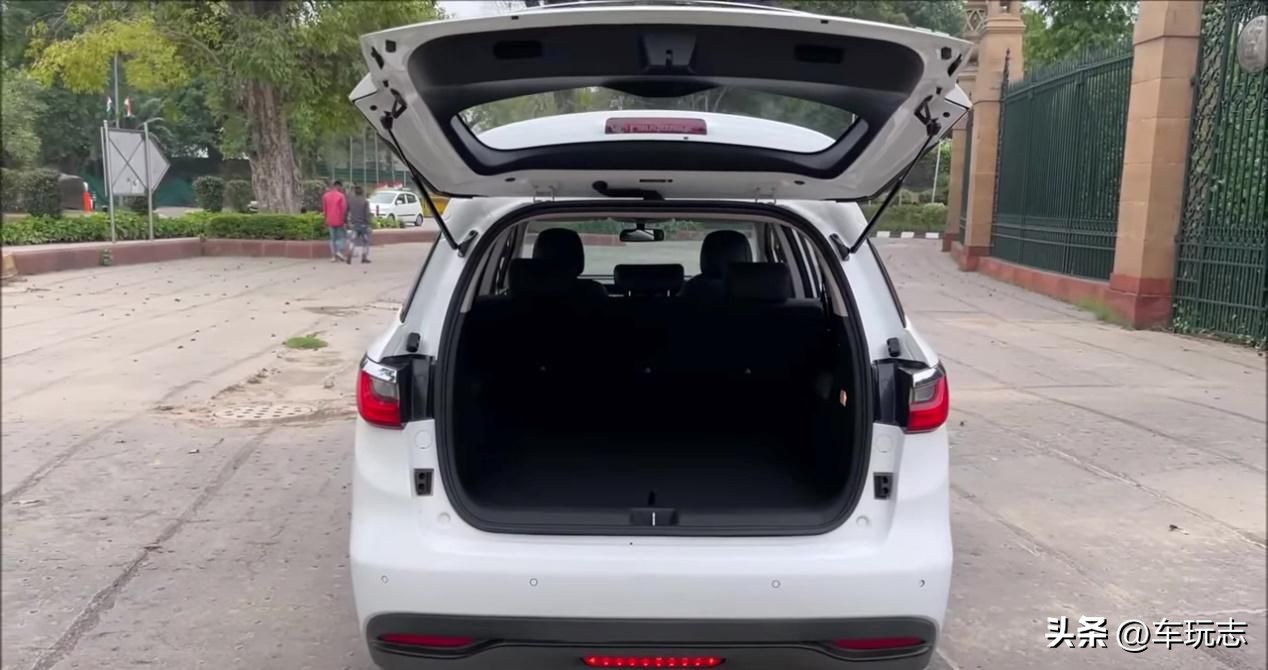 e6比亚迪新能源汽车,纯电动比亚迪e6不容忽视的亮点