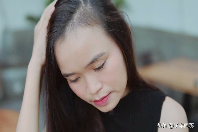 在别人面前炫耀自己有多好,喜欢向别人炫耀自己本事