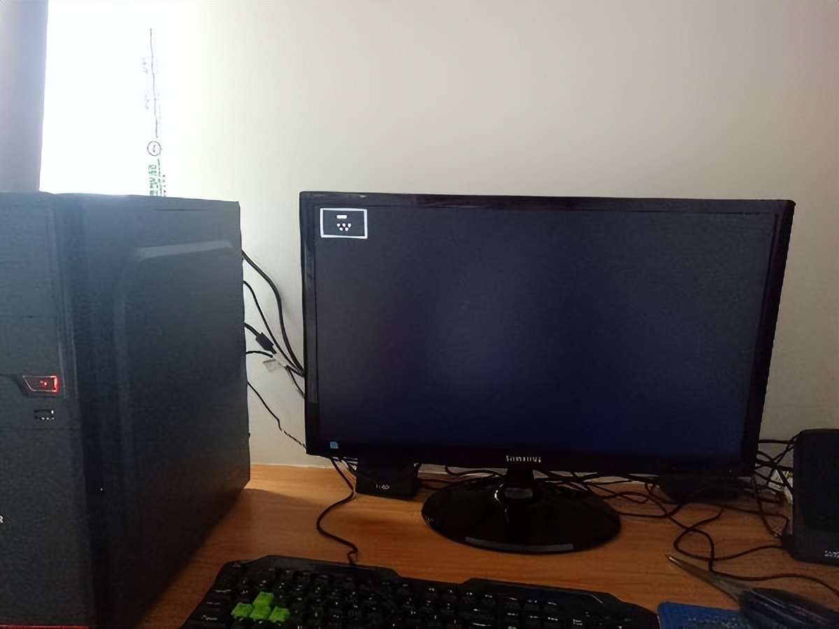 电脑滴滴两声不开机,电脑开机启动不起来