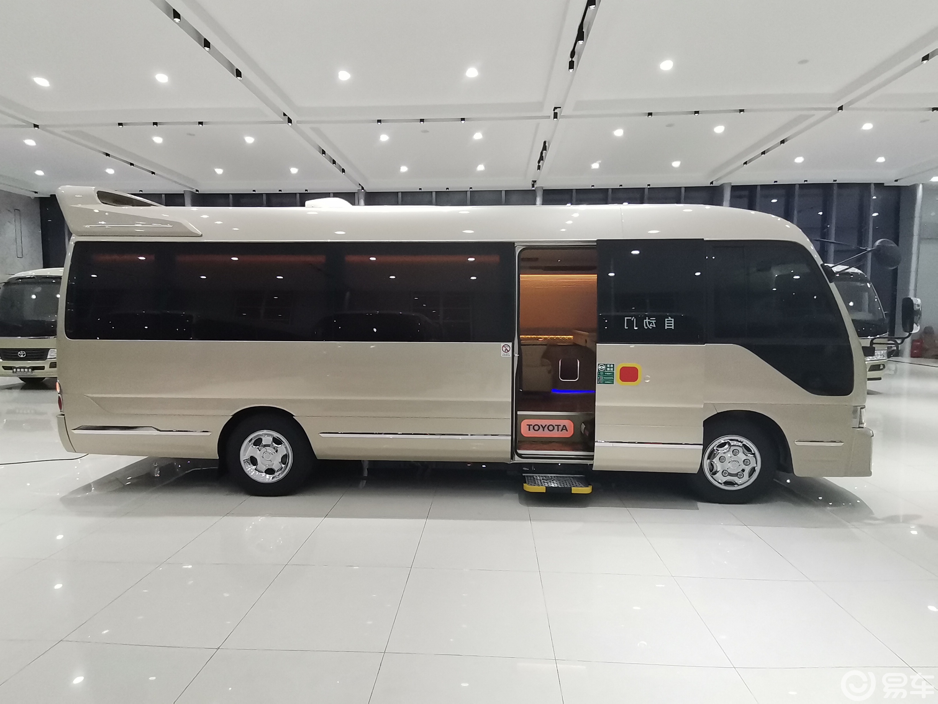 成都租车价格一览表7座,成都租车有七座的吗