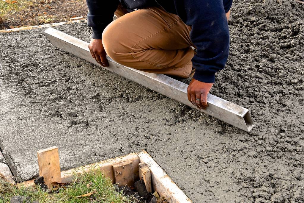 工地打混凝土小工活好干不,干活工资一天200干完给150怎么办