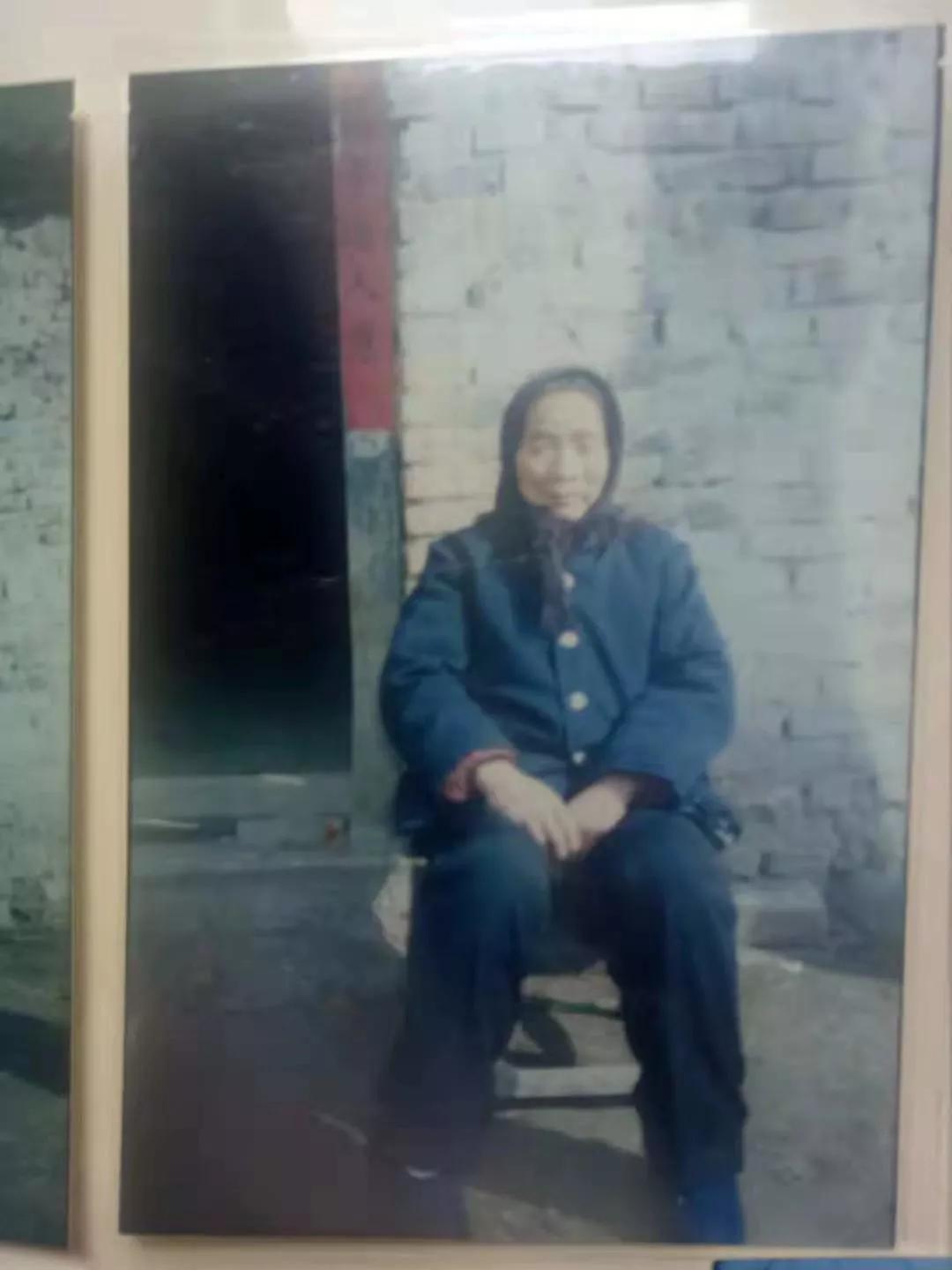 姥姥的爱铺满回家的路上