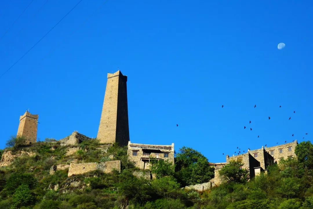 川西阿坝旅游详细攻略地图,川西阿坝旅游攻略三天