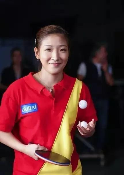 国乒女队王楠,王楠张怡宁女乒团体比赛视频