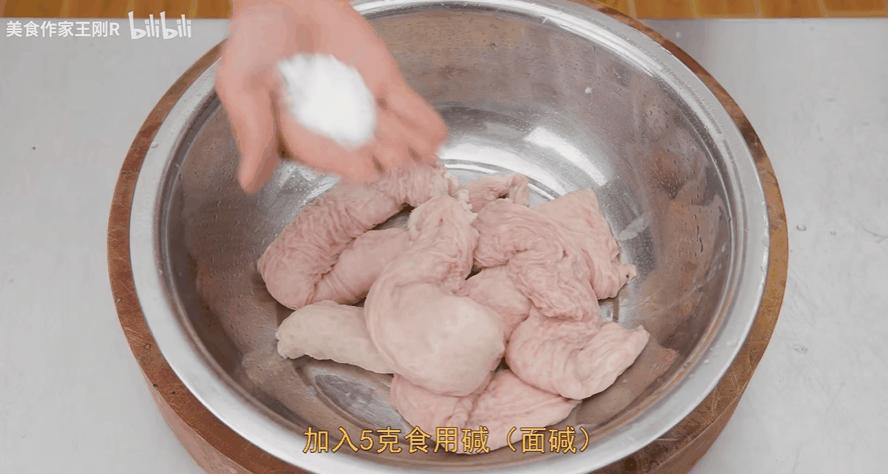 为啥有人喜欢吃没洗干净的猪大肠,猪大肠为什么不洗干净