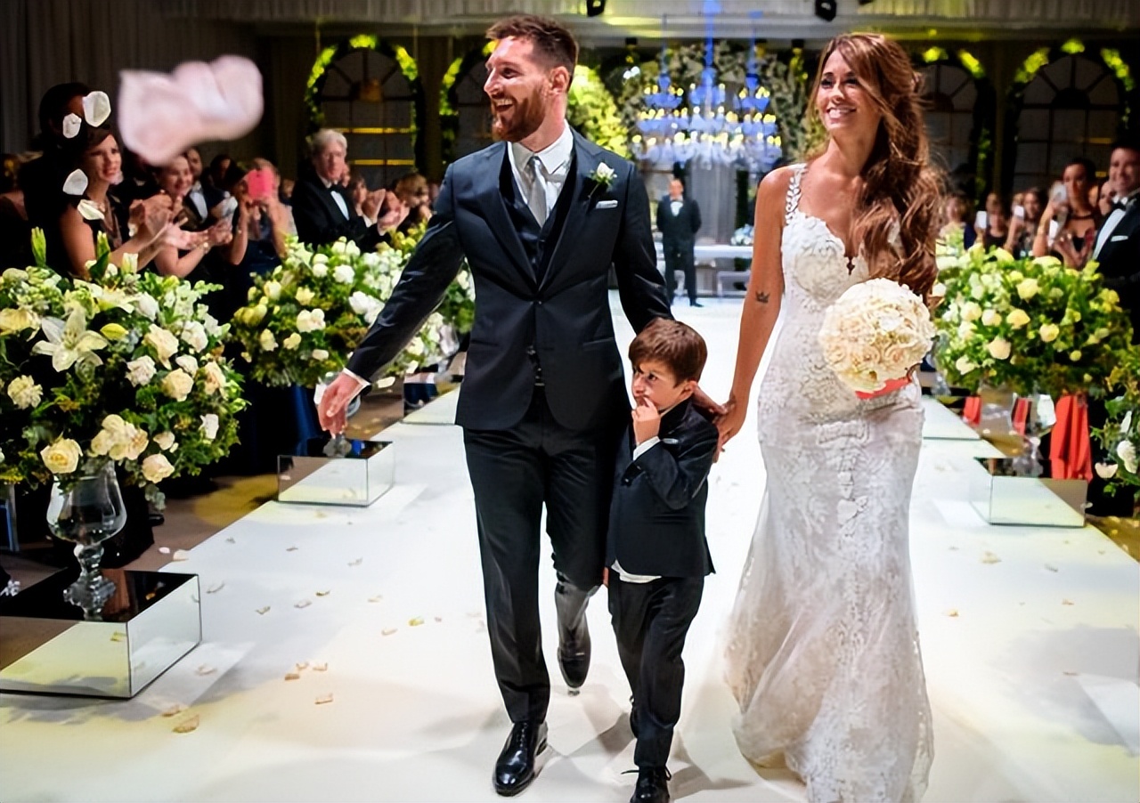 梅西巴萨故事,梅西感情经历纪录片