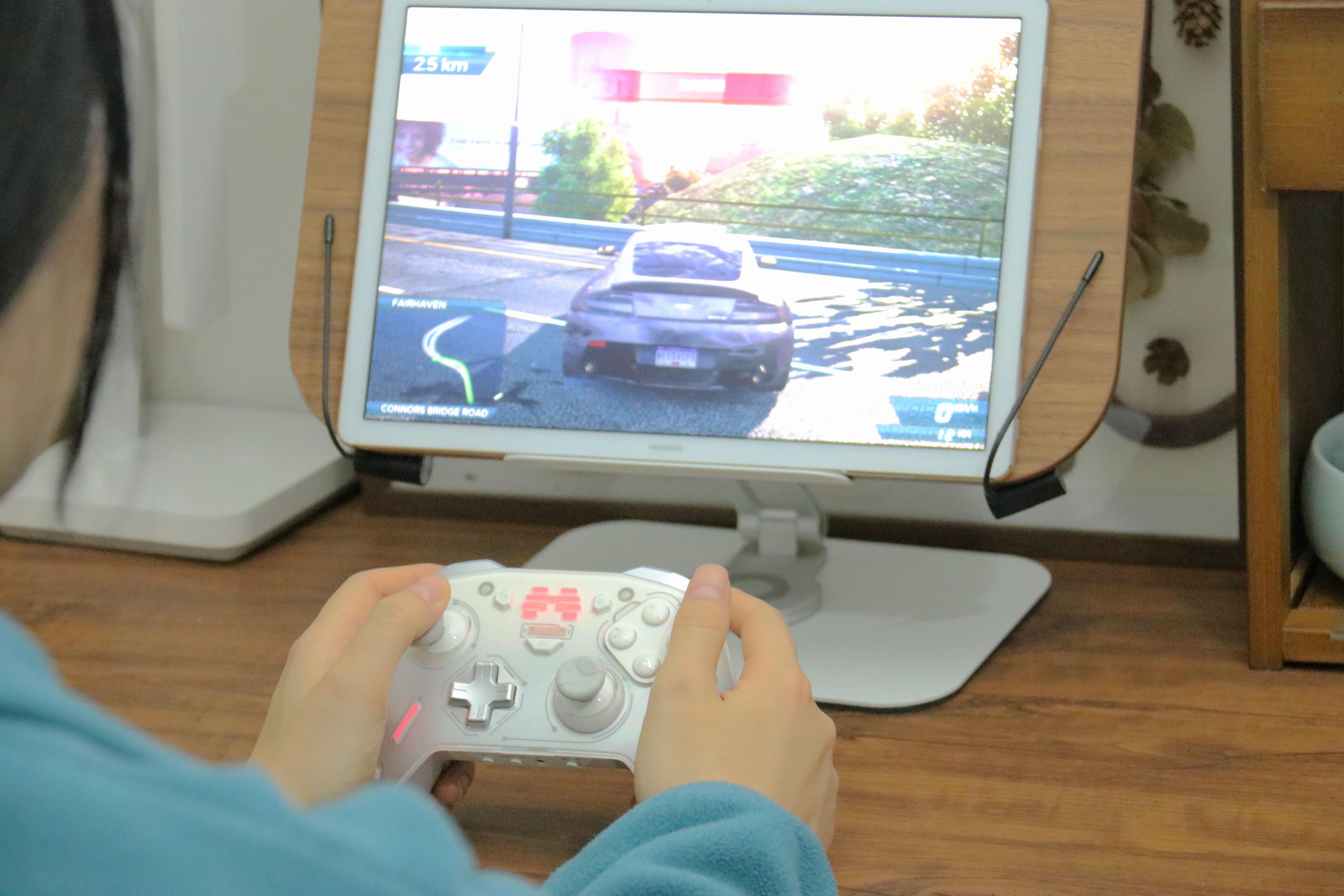 北通宙斯2光轴精英手柄体验，玩游戏还得用它！