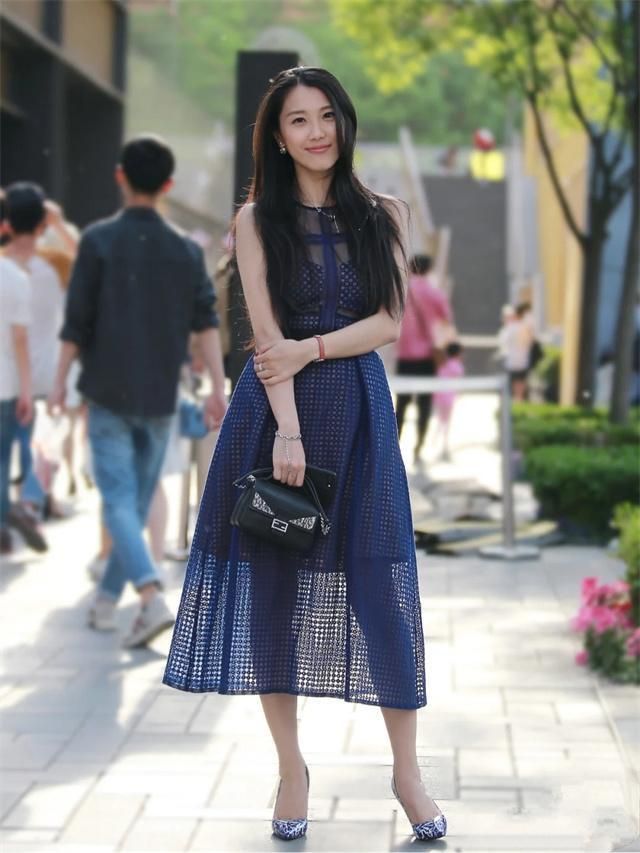 裙子是松紧好还是拉链好,裙子的四个穿搭误区是什么