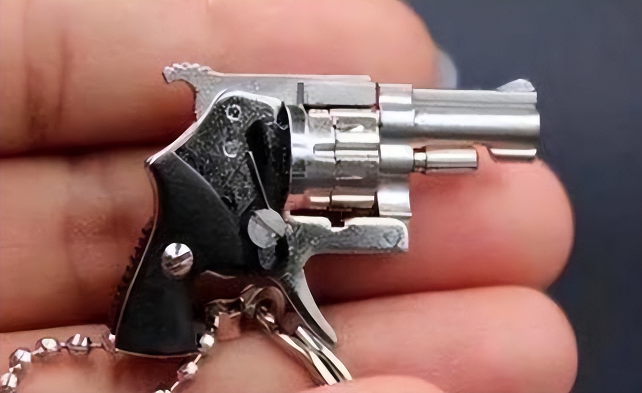 枪形钥匙扣判刑最终结果,男子售卖4厘米钥匙扣