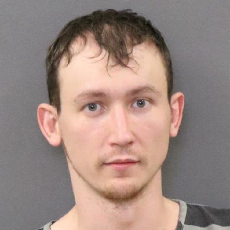 美国恋童癖直播诱骗小孩，全程无人阻止，结果男孩被拐走性侵！