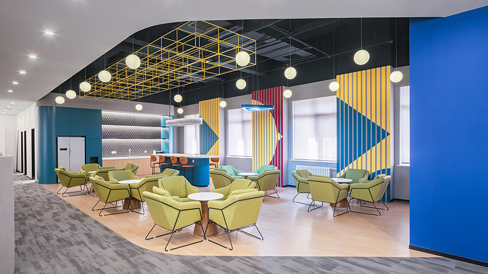 自由畅想云科技公司SQUAD基辅总部大楼设计欣赏