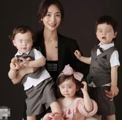 30岁女模特生下三胞胎,30岁女模特生三胞胎混血
