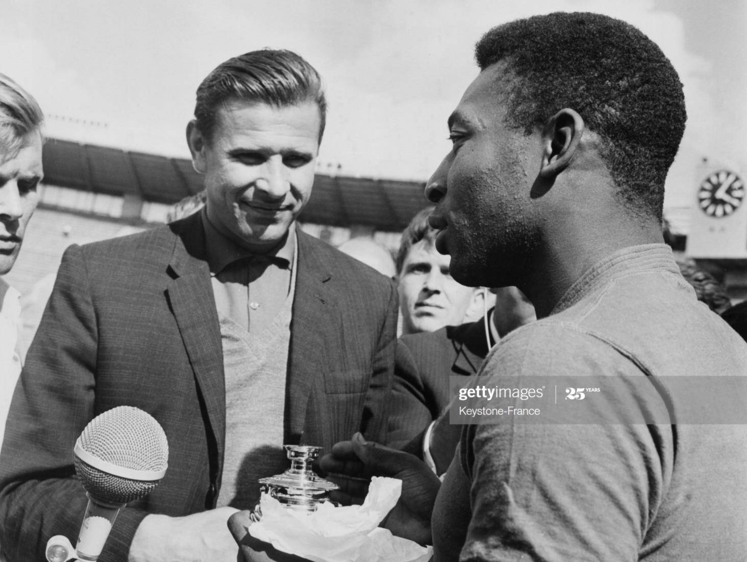 谁是当今足坛第一人,谁是球王第一季