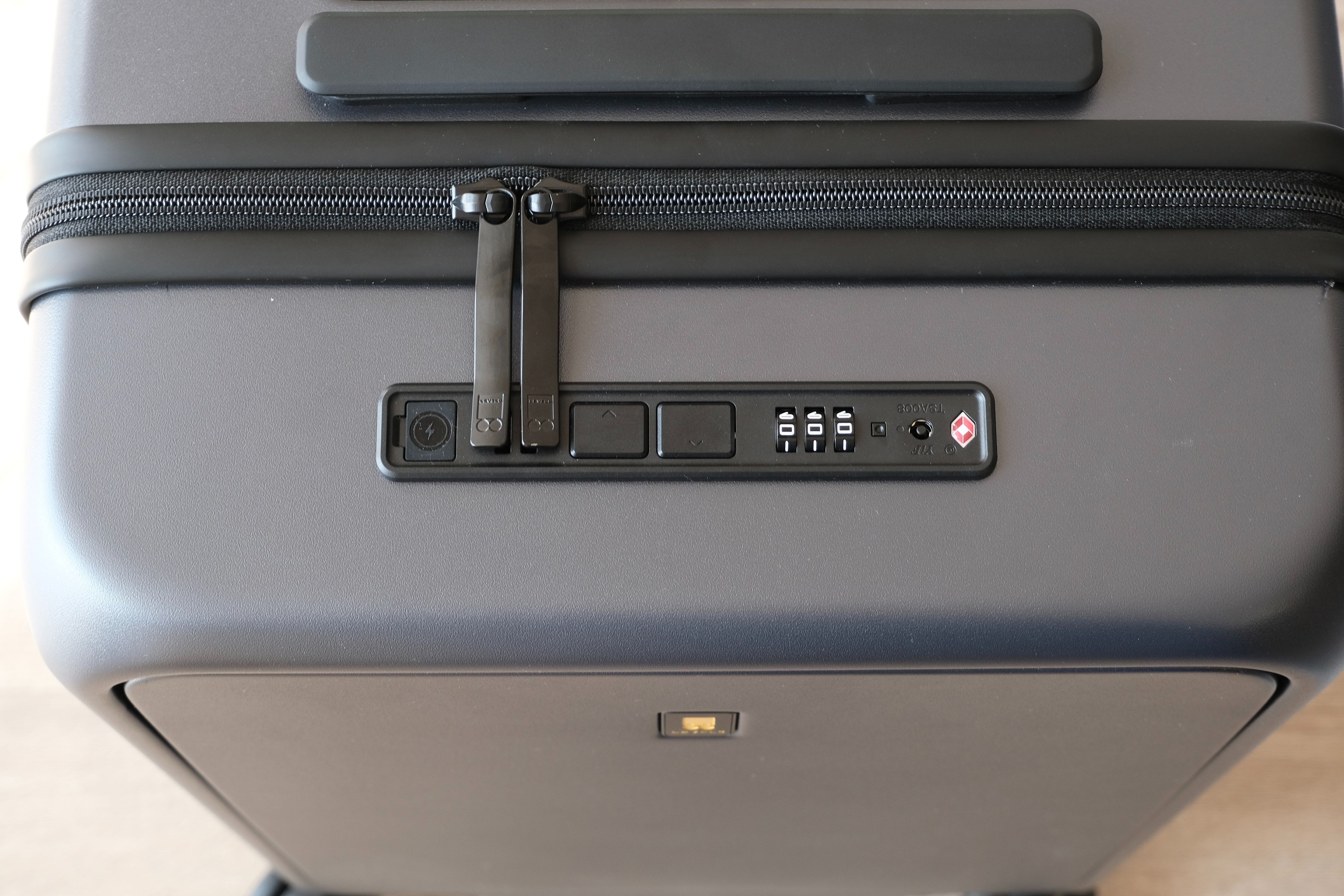 陪你走过人生四季，地平线8号ONETOUCH前开门行李箱测评