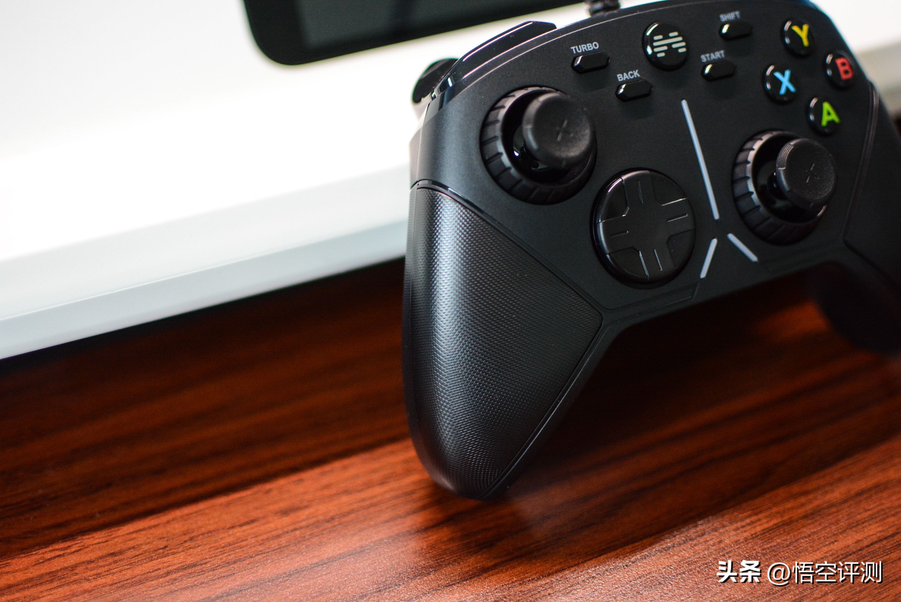 北通阿修罗2Pro多模游戏手柄评测,游戏手柄推荐北通阿修罗3