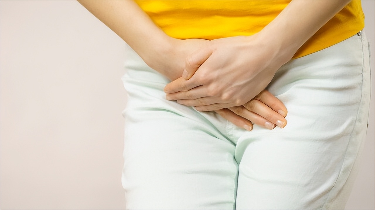 47岁女子阴毛变白和性功能有关系吗?医生:这是正常的衰老现象