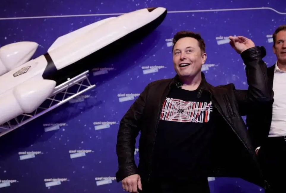 梅耶家暴,梅耶家庭背景