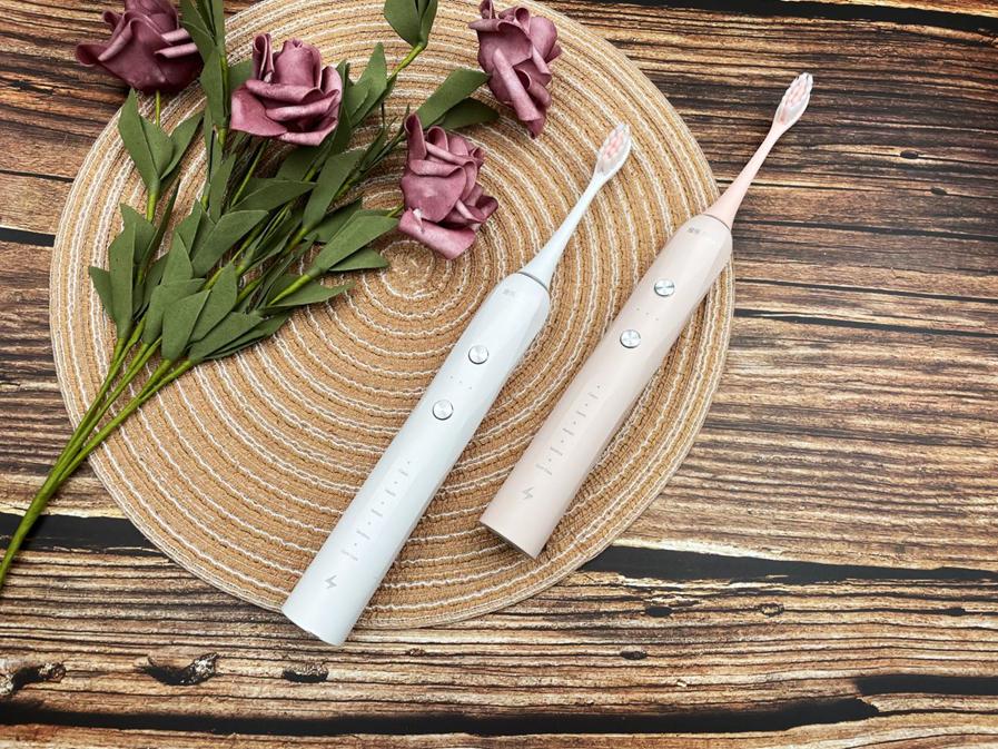 双十一送朋友情侣礼物推荐,520送男友礼物推荐电动牙刷