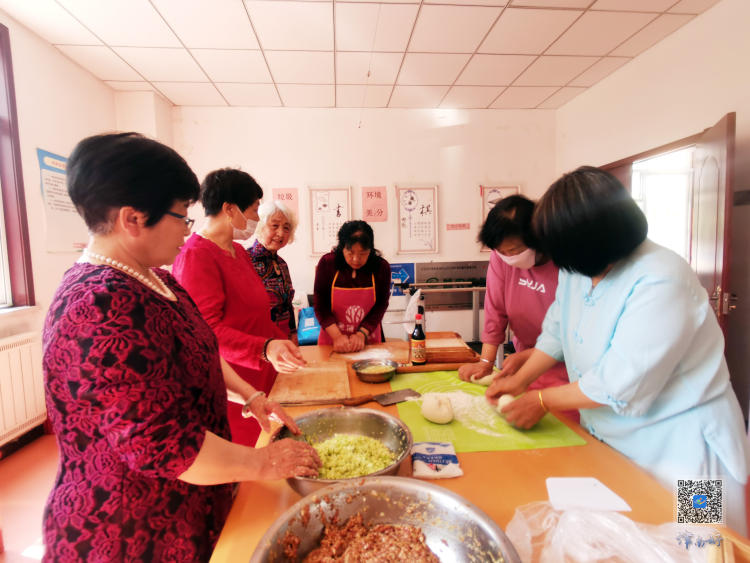 天津市津南区双桥河镇聚和园社区：便民送关怀情暖老人心