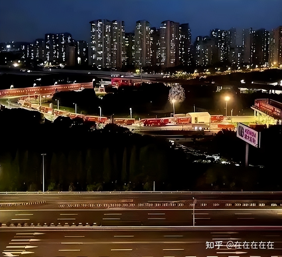 京东自杀式物流援沪，阿里副总裁连夜跑路