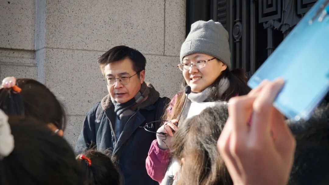 令人难忘的老师800字初中作文,难忘的语文老师