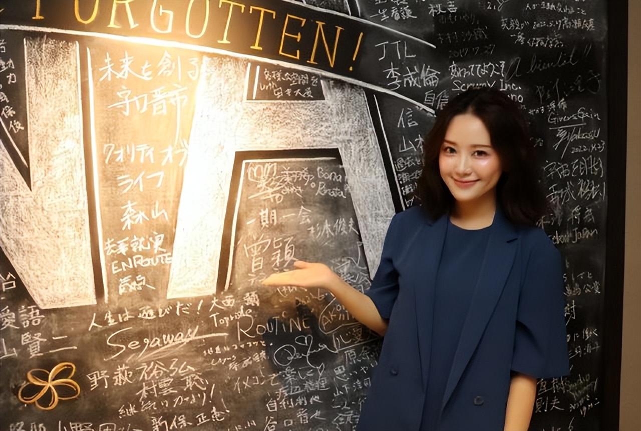 安倍遇刺身亡在场女保镖引热议,安倍被刺杀属于什么事件