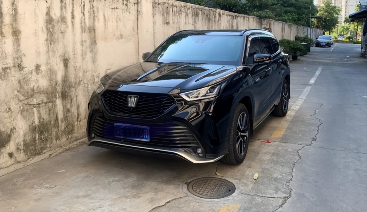 丰田皇冠陆放长途油耗多少,皇冠陆放燃油版2.0真实油耗