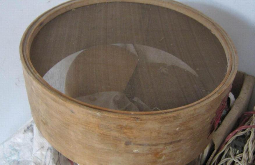 5种即将消失的农村老物件,8090年代农村最常见的老物件